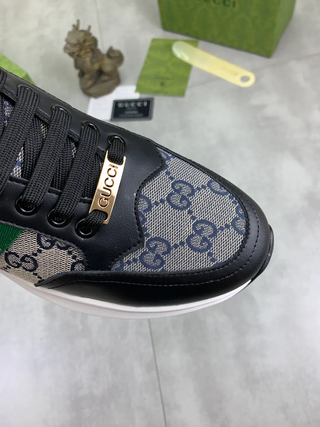 Men's shoes 💰P420💰[New model] (GUCCI) official website's latest 🎁🎁casual and fashionable men's shoes👟, hot style 💥 simple and elegant style, exclusive for trendy men. Unique official website latest brand double G element 👑Gucci original style Decoration, fashionable and generous, made of original frosted calfskin ✅ fully imported first-layer pigskin lining, the official website specifies wear-resistant, lightweight original rubber casual outsole, classic model taken in real life 🎬38-44 (customized for 45) 2️⃣ colors available